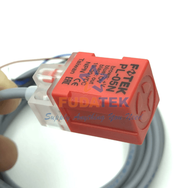 Cảm biến tiệm cận FOTEK PL-05N
